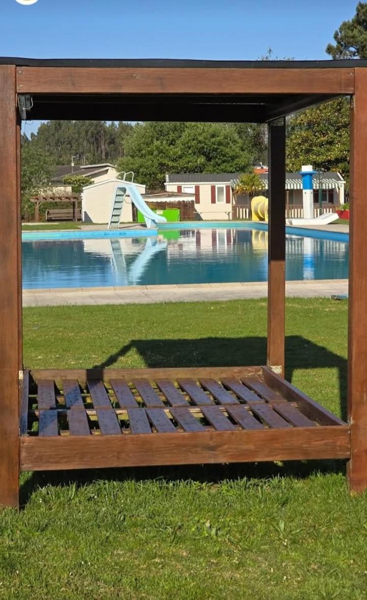 Bungalow Com Piscina Pataias Eksteriør billede